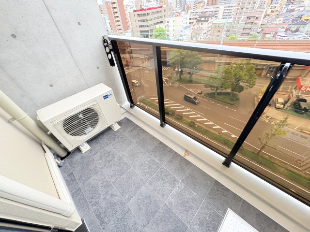 MAISHIN神戸三宮EASTのバルコニー