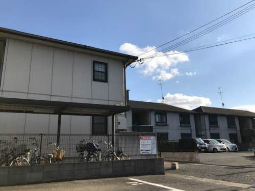 和泉市池上町１丁目のハイツの駐車場|カースペースがあります