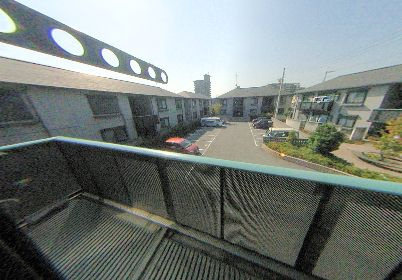 和泉市池上町１丁目のハイツのバルコニー|お洗濯にも便利なバルコニー付き