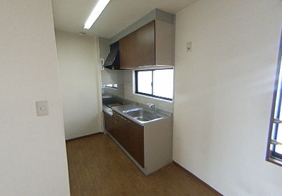 和泉市池上町１丁目のハイツのキッチン|使いやすいキッチンです