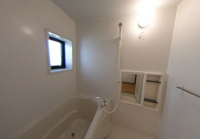 和泉市池上町１丁目のハイツの浴室|コンパクトで使いやすいお風呂です