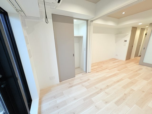 MAISHIN神戸三宮EASTの洋室
