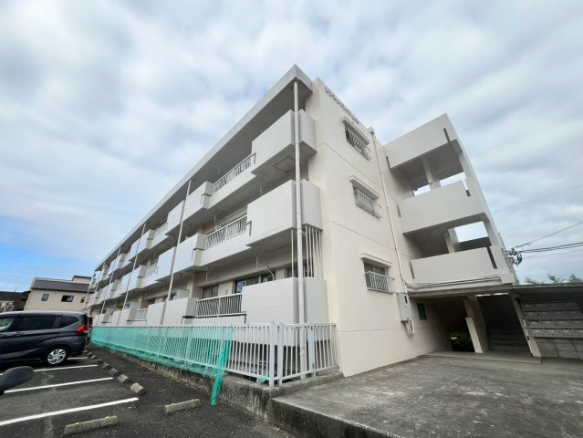 リゾートハイツ山本の外観