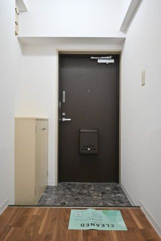 パレ・ドール石川台の玄関