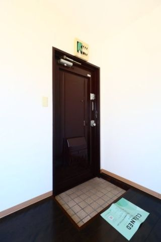 第一コーポ太田屋の玄関