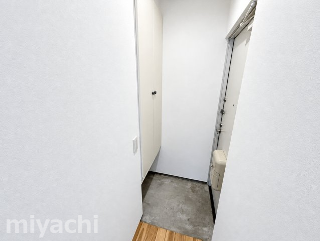 ピース・コウセイ古川の玄関