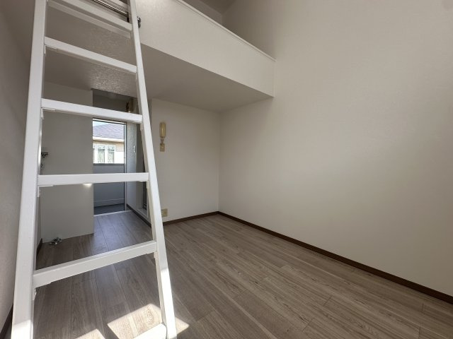 狛江市和泉本町１丁目のアパートの内装