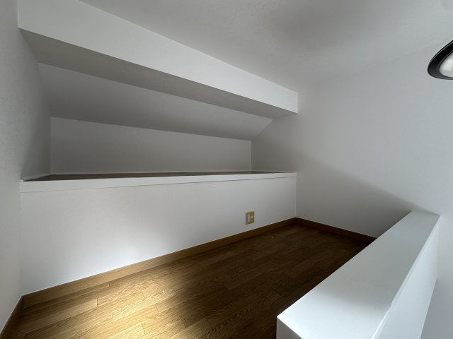 狛江市和泉本町１丁目のアパートの寝室
