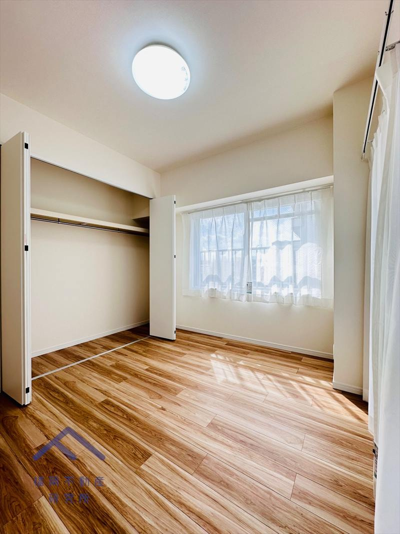 クローバーマンション山王公園南の洋室