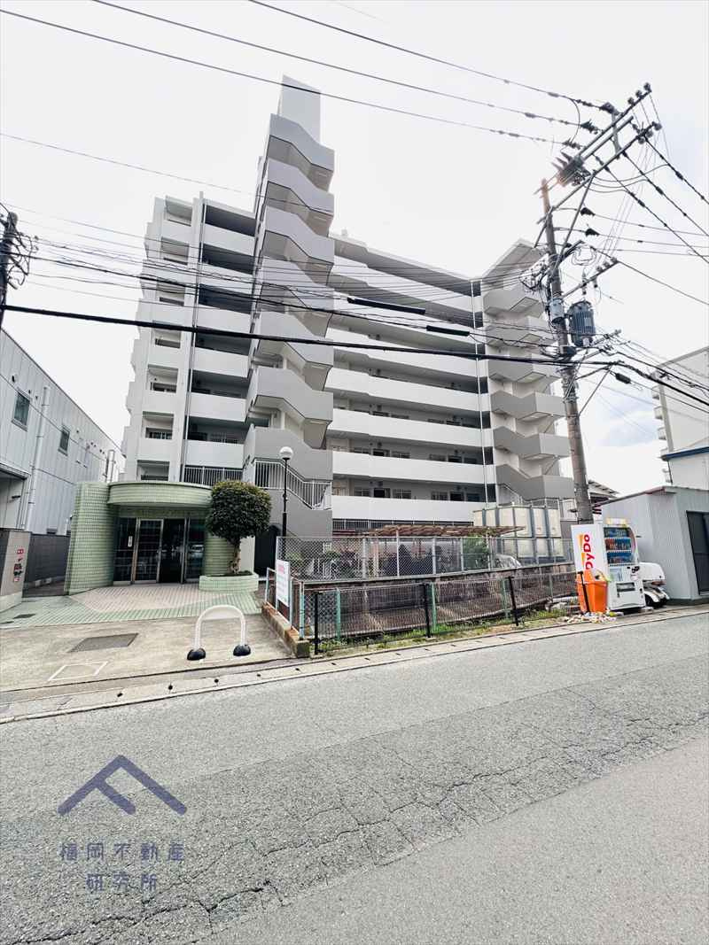 クローバーマンション山王公園南の外観