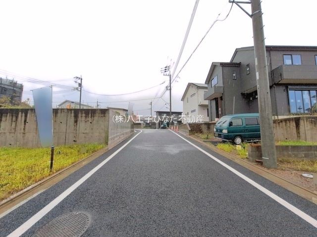 『八王子市新築戸建て』長房町771-132【仲介手数料無料】の前面道路含む現地写真|仲介手数料無料~八王子ひなた不動産~八王子市長房町　新築戸建て仲介手数料無料~八王子ひなた不動産~八王子市長房町　新築戸建て