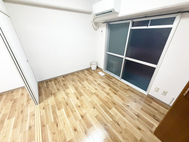 西浦ビルの寝室