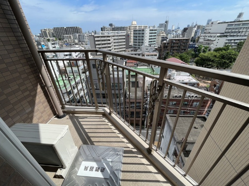 ロアール北新宿のバルコニー