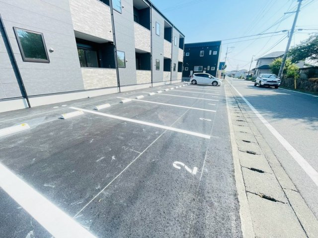 BraveBase（ブレイブベース）八女Ⅱ【キャッシュバック対象物件】の駐車場