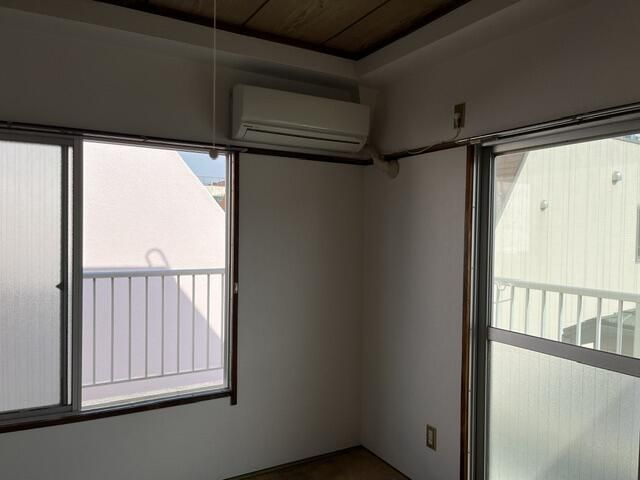 田面ビルの寝室