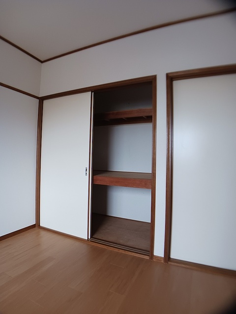 コーポ内山の洋室
