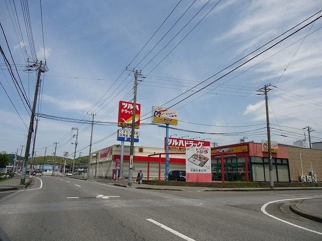 サンライズガーデンＢの周辺|ツルハドラッグ君津店まで500m
