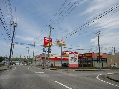 【周辺】 | サンライズガーデンＢ | ツルハドラッグ君津店まで500m