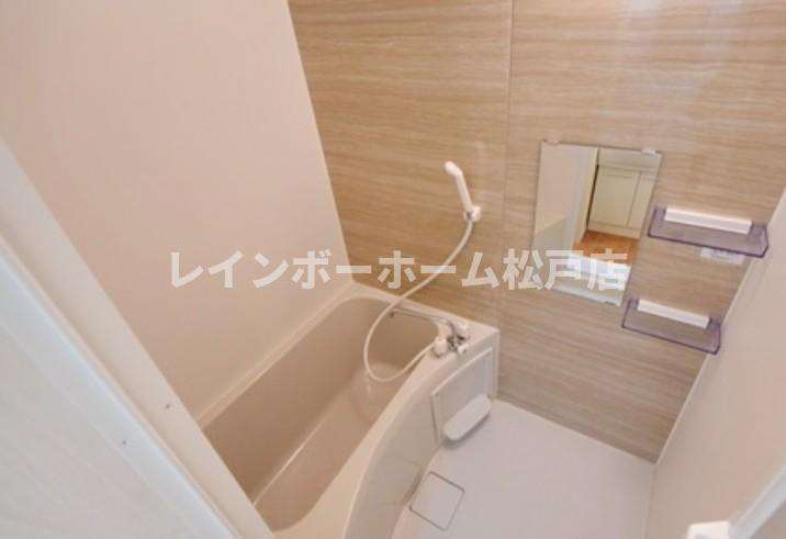 ルミエール仲介手数料（賃料の1.10ヵ月）の50％OFF対象物件！の浴室|お風呂です