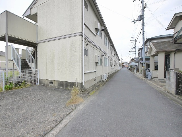 グランドハイツ岡田