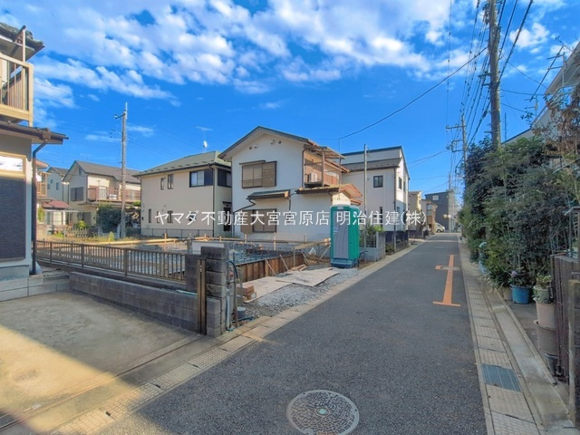 さいたま市見沼区東宮下654番の前面道路含む現地写真