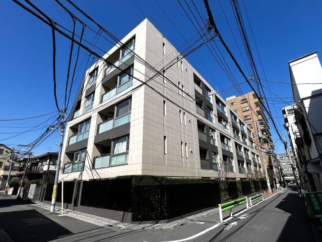 ザ・パークハウス上目黒ピアースの外観|ザ・パークハウス上目黒ピアース５階部分のお部屋は通常仲介手数料３９５万６７００円→０円にて即日現地案内可能です！