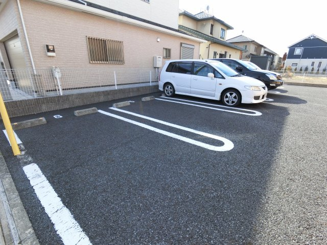 【駐車場】 | エステルリッツ