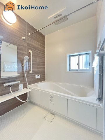 神戸市西区宮下2丁目　中古戸建の浴室|●年中無休：当日予約可●1坪タイプの広々したユニットバスになります。浴室暖房乾燥機もついています。