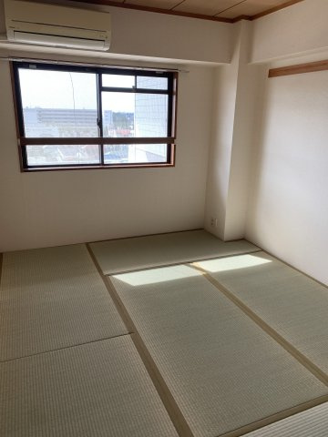  | マルメゾン