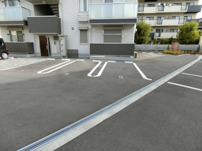 【駐車場】 | ソット・ラ・フォレスタ