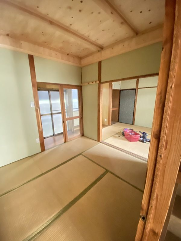 東香里新町テラスハウス端家の和室