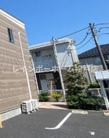 プラネット・丸山の駐車場|駐車場です