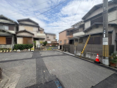 【前面道路含む現地写真】 | 小阪　売土地 | 【現況更地】更地渡しにつき解体費用かかりません♪すぐにお家を建てられますよ！