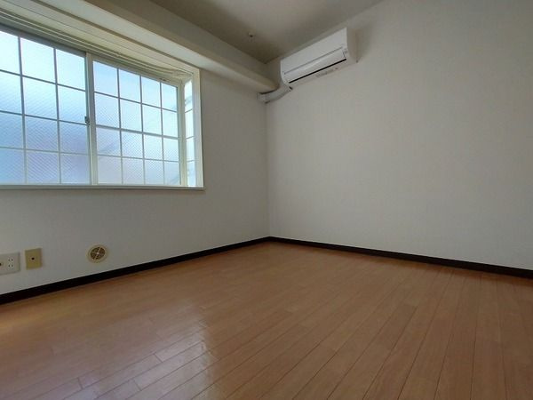 サウサリートⅡの内装