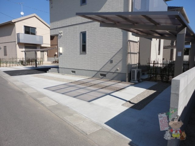 シャーメゾンＴＯＭＯの駐車場