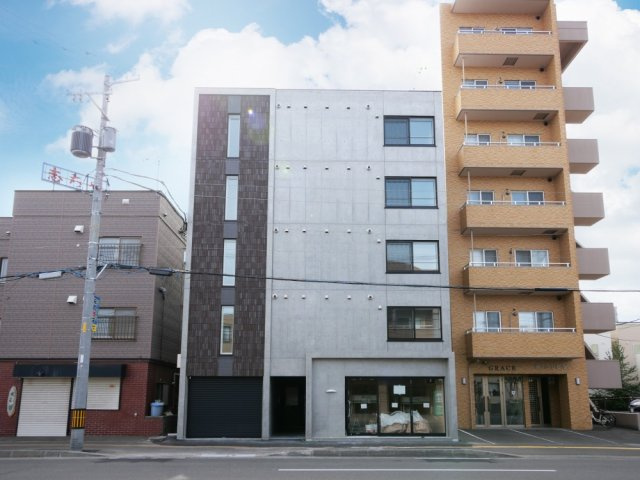 Ａｍ　ｂｕｉｌｄｉｎｇ　０５の画像