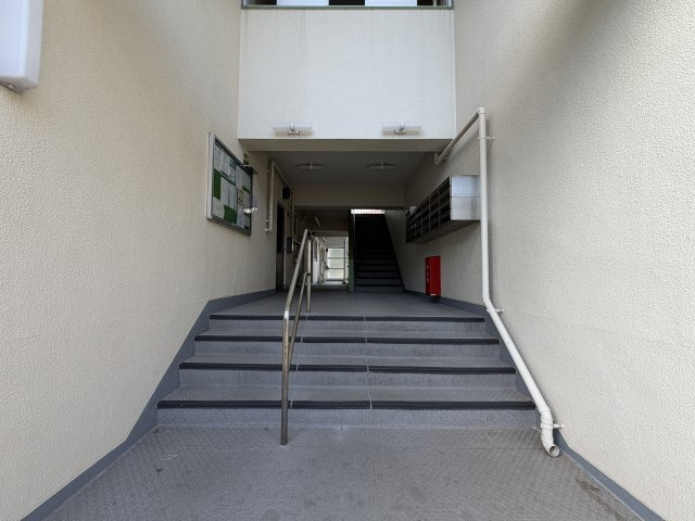 堀ノ内グリーンハイツの玄関|落ち着いた玄関です