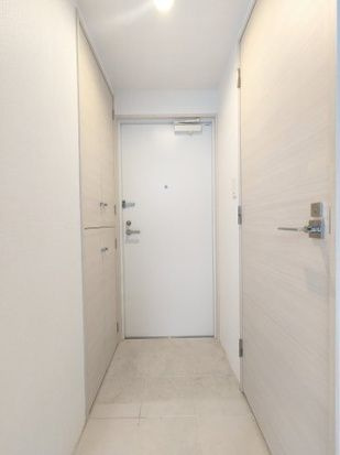 アレーロ大岡山の玄関