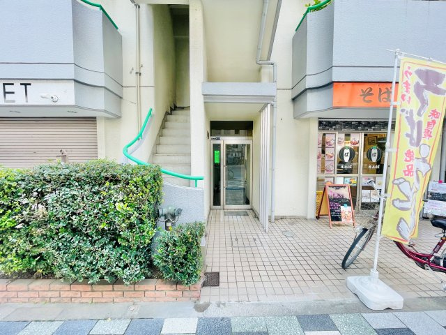コスモ和光のエントランス