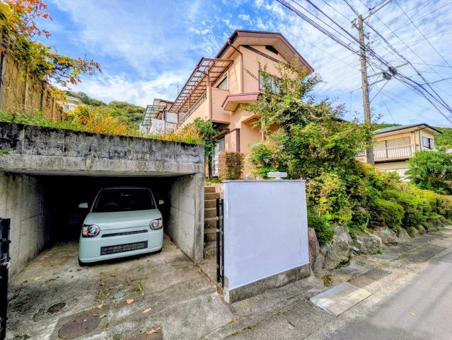 熱海で暮らす日常の駐車場