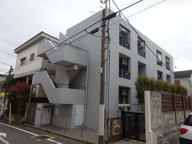 ヒルハウスの外観