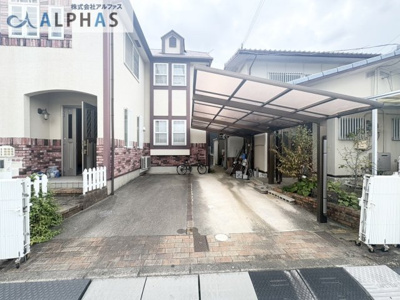 【外観】 | 加古川市東神吉町砂部　一戸建て | ◇並列2台駐車可能♪※車種による(1台分カーポートあり♪)
