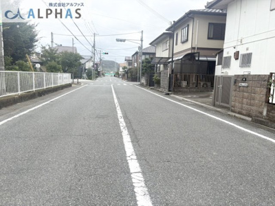 【前面道路含む現地写真】 | 加古川市東神吉町砂部　一戸建て | ■前面道路6ｍございます♪