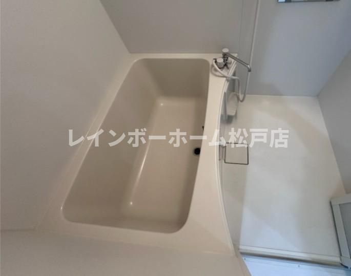 クレサージュ新松戸の浴室|ゆったり過ごせるお風呂です
