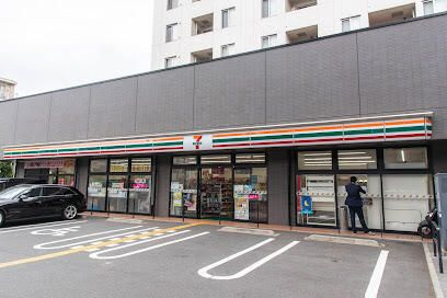 ＳＴＲＡＮＧＥＲ　ＩＺＵＭＩの周辺