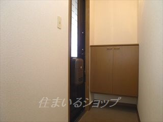 ハイランドＡの玄関