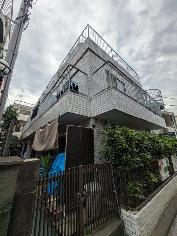 ジュネス大倉山の外観