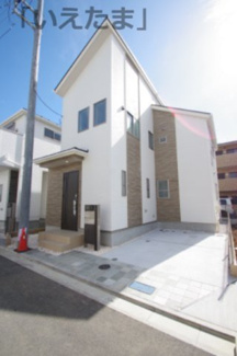 【外観】 | 【仲介手数料無料！！】稲城市東長沼　新築戸建て（全11棟）9号棟　6380万円 | 9号棟　北川（玄関側）