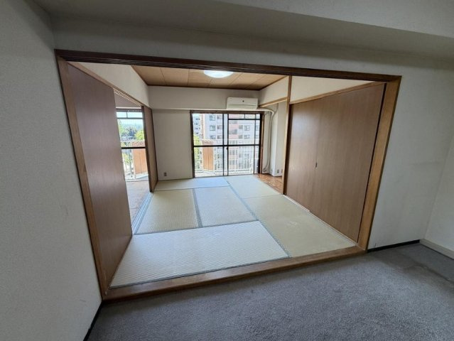 白川高層住宅の和室