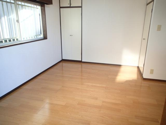 ルームSの居間・リビング